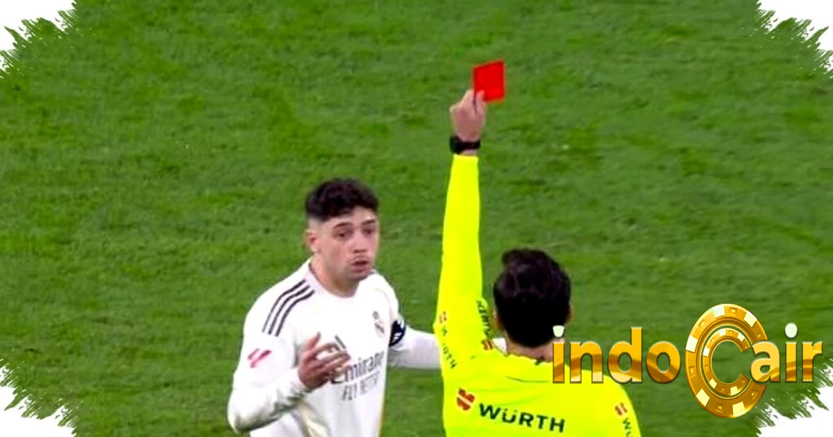 Valverde Diskors Setelah Terkena Kartu Merah