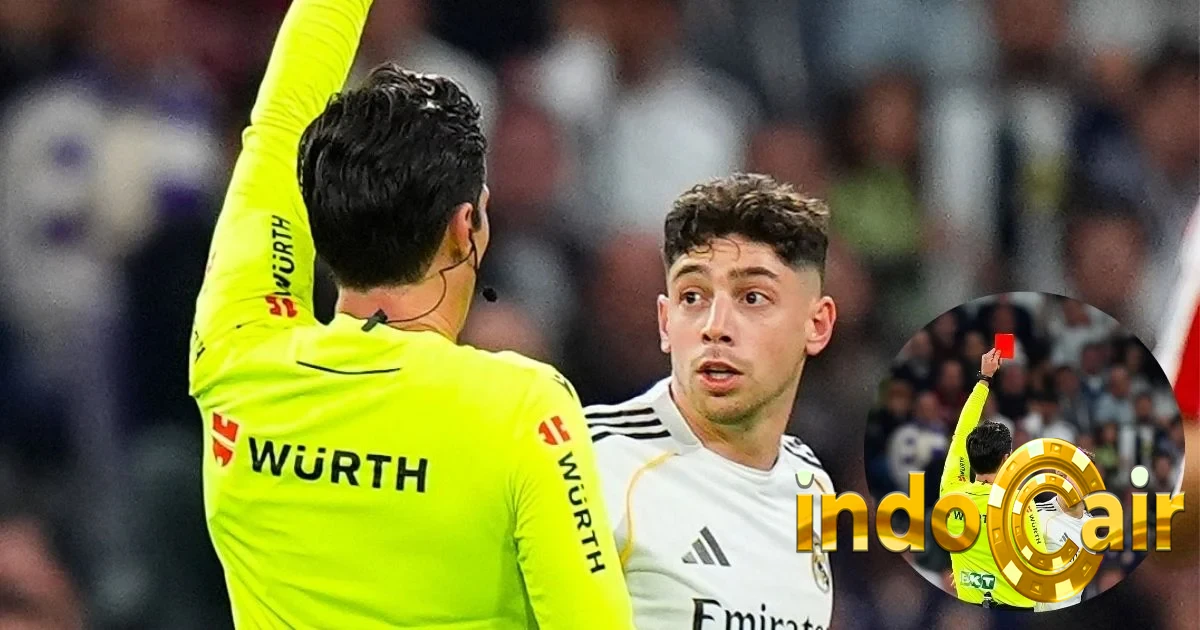 Valverde Diskors Setelah Terkena Kartu Merah