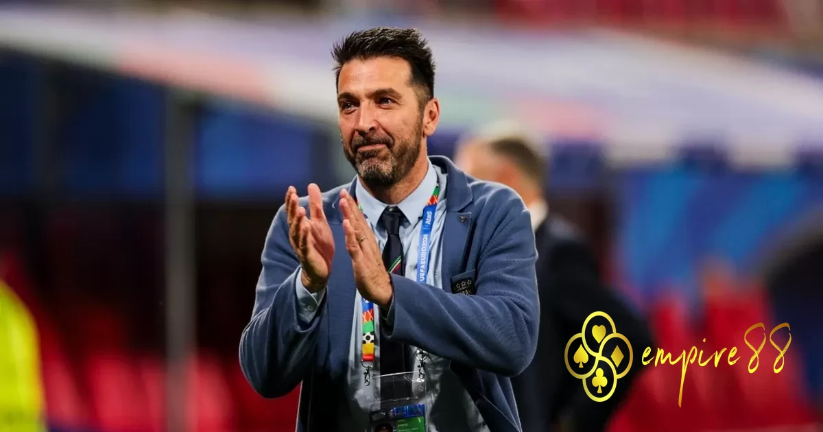 Gianluigi Buffon Mundur dari Pelatih Timnas Italia